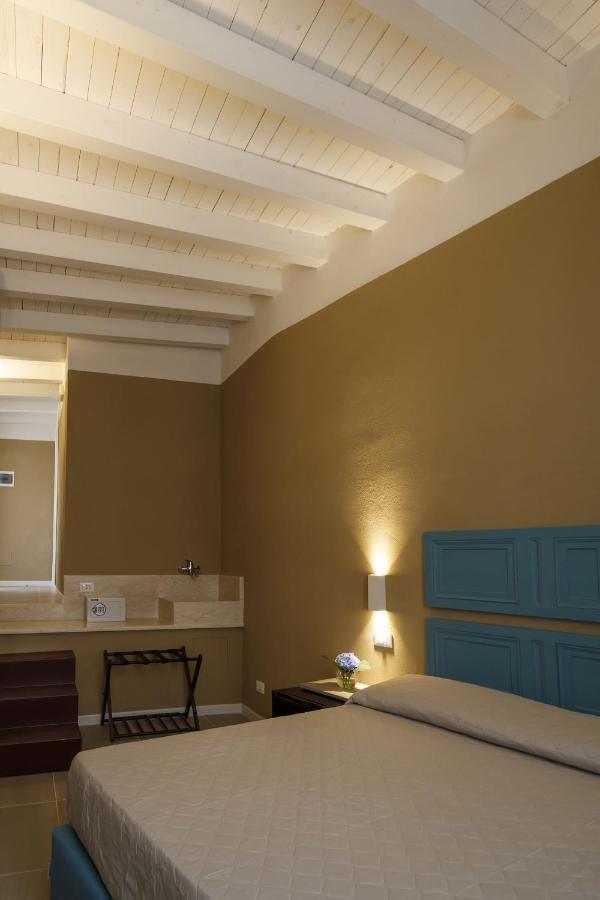 Hotel Palazzo Mancina à Trapani Extérieur photo
